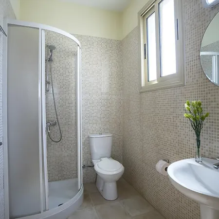 Faros Holiday Villa Shamrock Βίλα Περβόλια