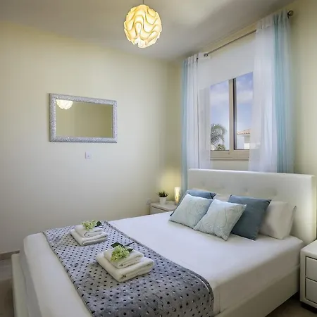 Faros Holiday Villa Shamrock Perivolia